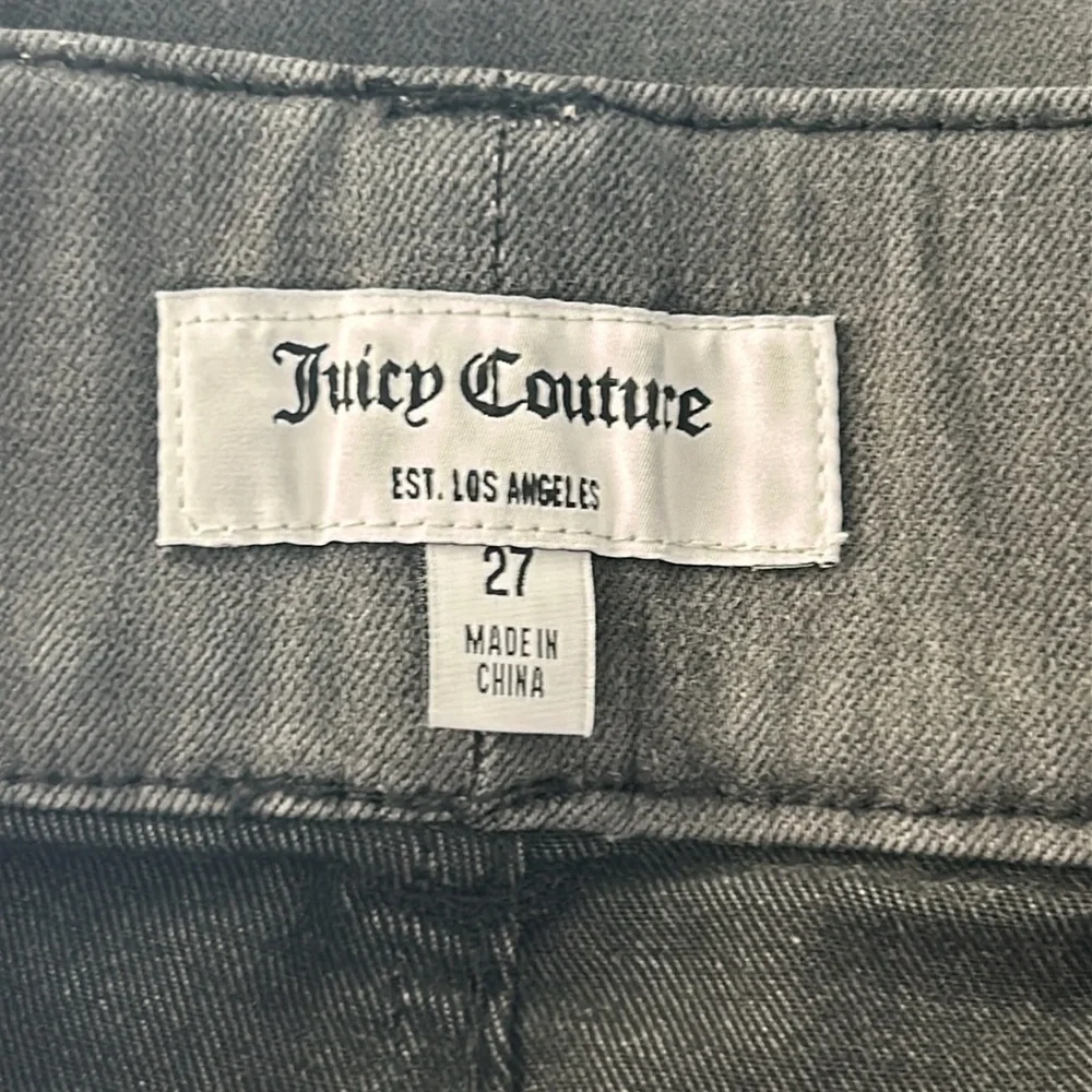Juicy Couture pull on flare jeans in gray size 27